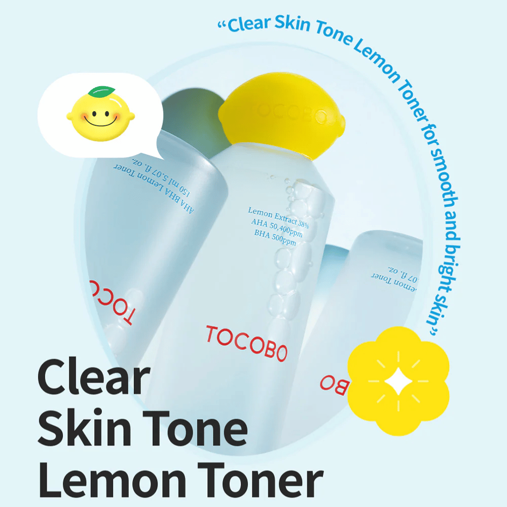 Flere flasker av TOCOBO Clear Skin Tone Lemon Toner med gult sitronformet lokk, bobler inne i væsken og tekst som fremhever ingrediensene AHA og BHA mot en lys blå bakgrunn.