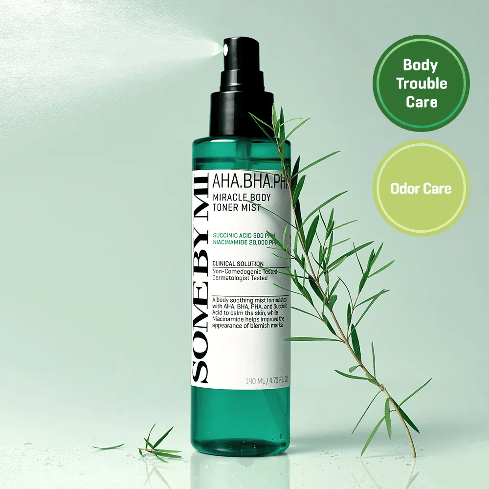 Some By Mi AHA BHA PHA Miracle Body Toner Mist – eksfolierende kroppsspray med AHA, BHA og PHA som hjelper til med å motvirke urenheter, kroppskviser og forbedre hudens struktur.
