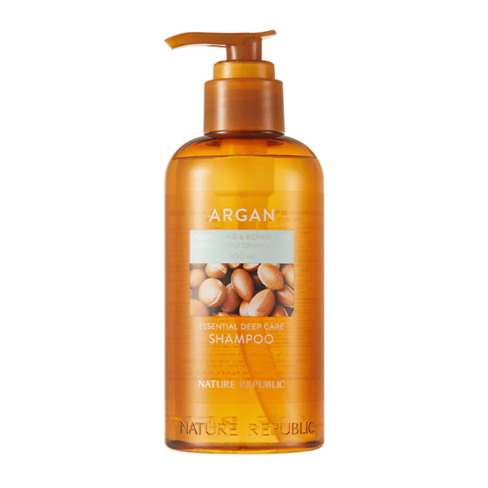 Produktbilde på Nature Republic Argan Essential Moisture Repairing Shampoo – næringsrikt sjampo for sterkere og glansfullere hår.