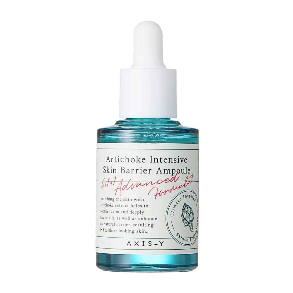En flaske hudpleieserum merket "Artichoke Intensive Skin Barrier Ampoule" fra AXIS-Y.
