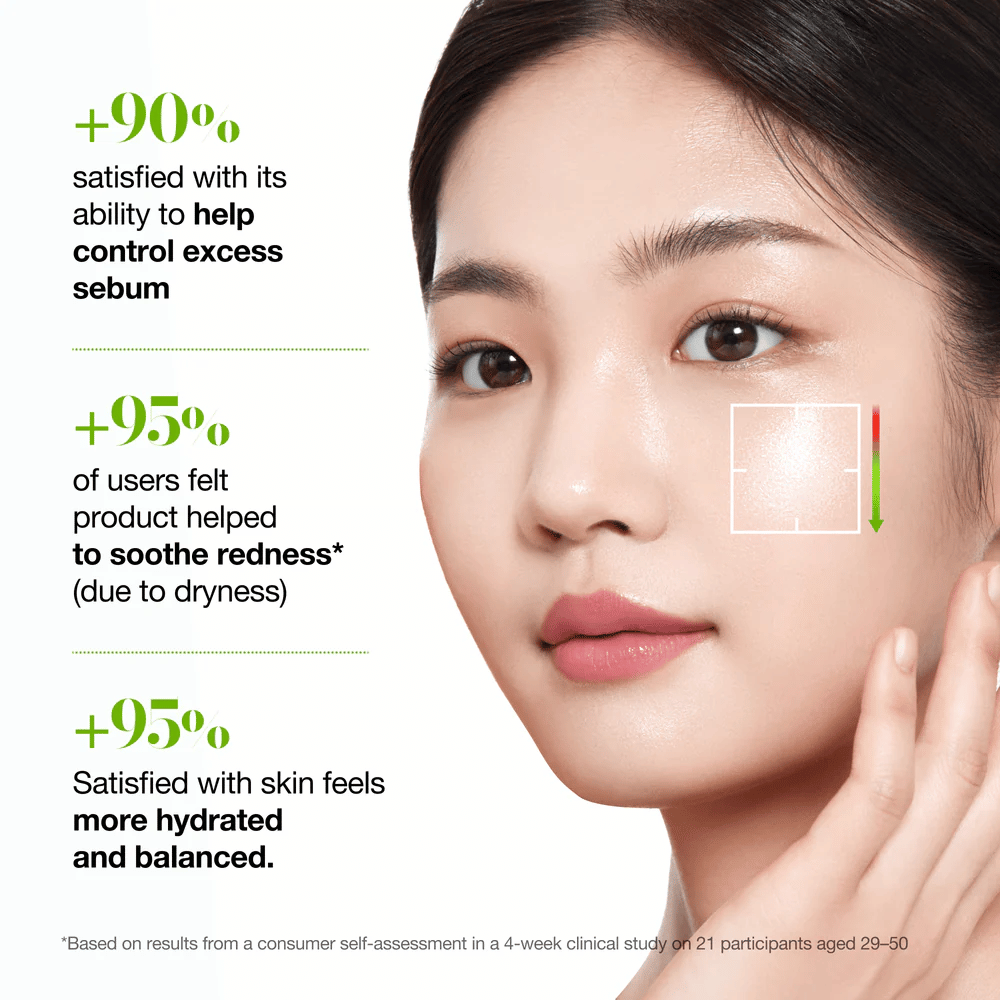 Anua Azelaic Acid 3 Cica Skin Clarifying Toner bidrar til å kontrollere overflødig talg, roe ned rødhet og gi huden en fuktet og balansert følelse.