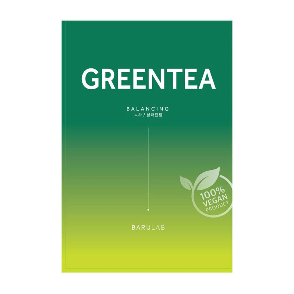 En pakke av BARULAB "GREENTEA Balancing" maske, merket som "100% Vegan Product". Pakningen har en fargegradient fra mørkegrønn til lysegul.