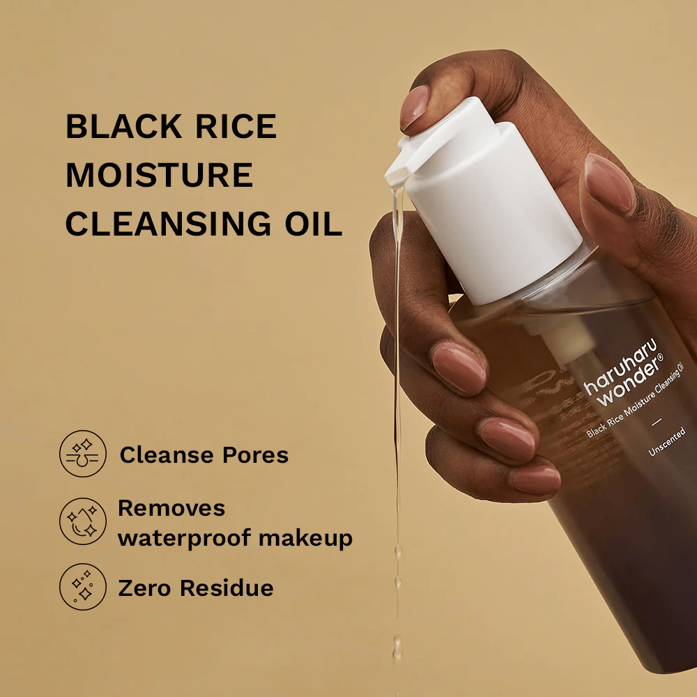 Haruharu Wonder Black Rice Moisture Cleansing Oil pumper ut renseolje – effektiv mot vannfast sminke, renser porer og etterlater ingen rester.