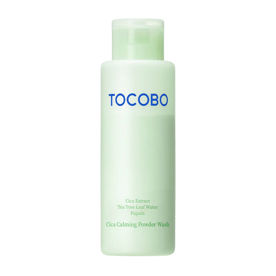 TOCOBO Cica Calming Powder Wash ansiktsrens som eksfolierer skånsomt og styrker hudbarrieren.