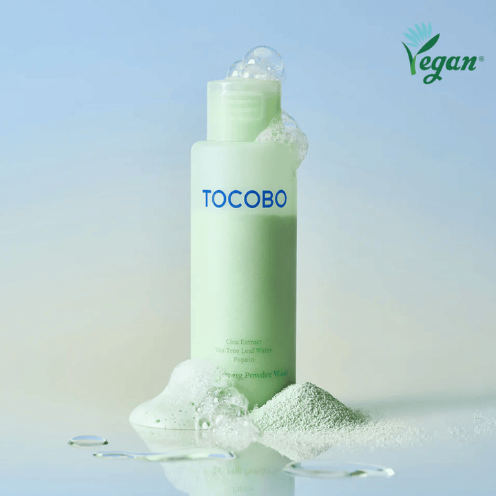 TOCOBO Cica Calming Powder Wash som skummer lett og fjerner smuss samtidig som huden beroliges.