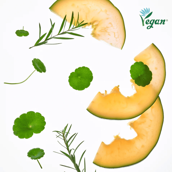 Vegansk hudpleie med melon, centella asiatica og planteekstrakt som beroliger huden og gir fuktighet.