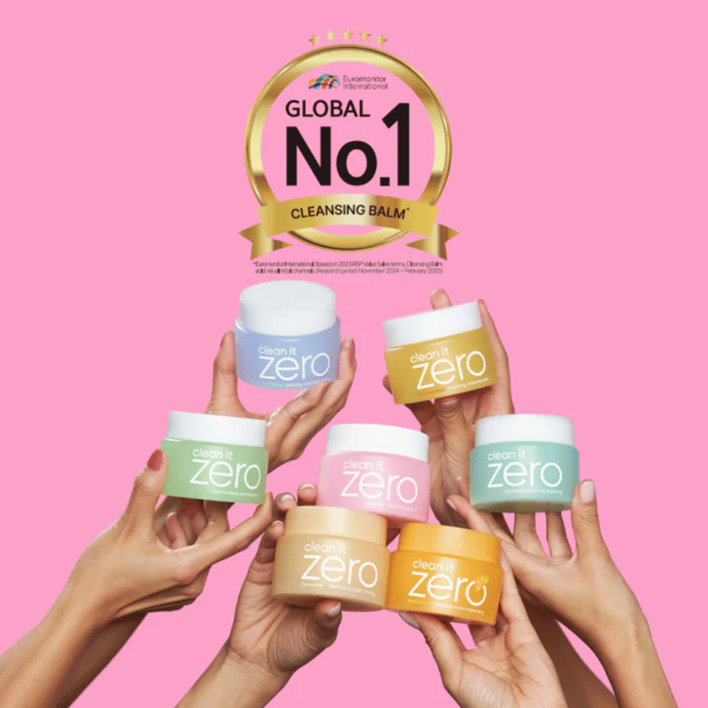 Clean It Zero cleansing balms i flere varianter holdes opp med merking Global No.1 Cleansing Balm, populær koreansk rensing for alle hudtyper.