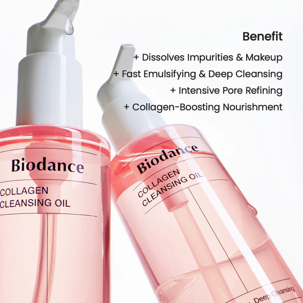 To flasker av Biodance Collagen Cleansing Oil med rosa tonet væske og hvit pumpe, oppstilt mot lys bakgrunn. Teksten viser fordeler som dyprens, sminkefjerning og kollagenstøtte.