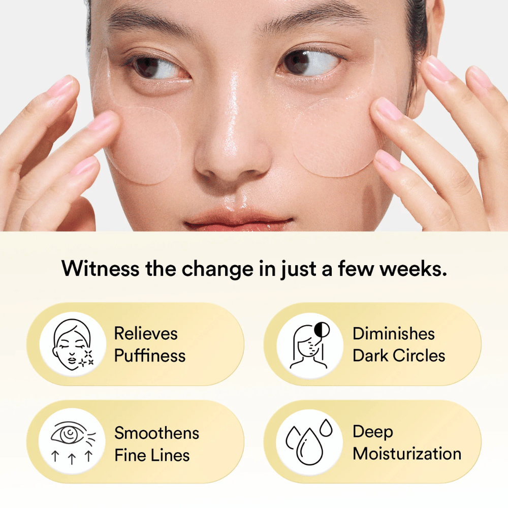 Nærbilde av kvinne som påfører Abib Collagen Eye Patch Jericho Rose Jelly under øynene. Ikoner og tekst viser produktets effekter: reduserer hevelse, demper mørke ringer, glatter ut fine linjer og gir dyp fuktighet.
