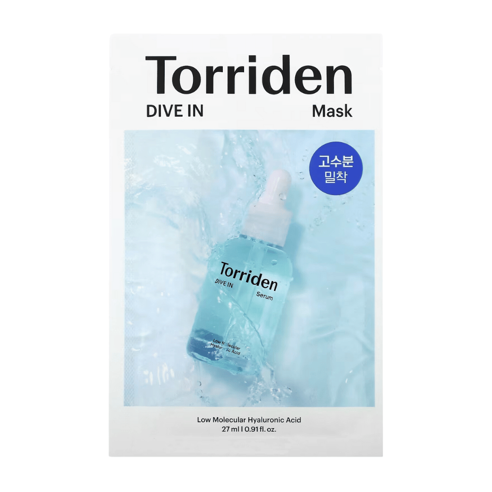 Emballasje av "Torriden Dive In Mask" med hyaluronsyre, vannbakgrunn.
