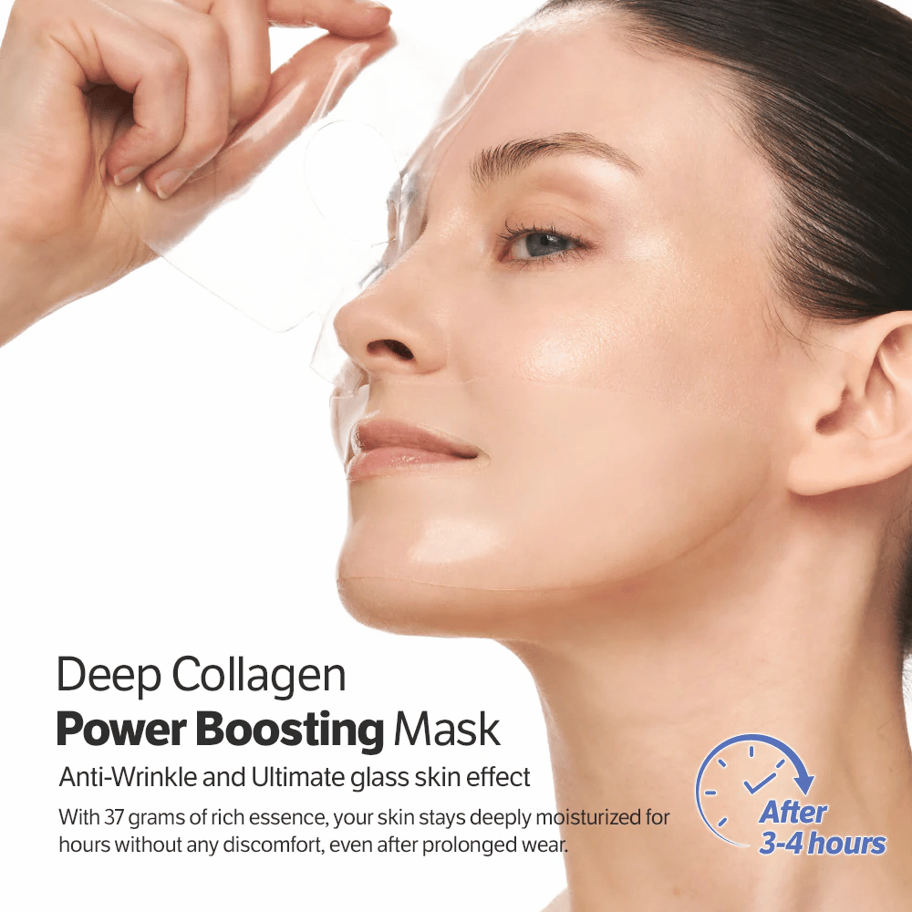 Kvinne påfører Sungboon Editor Deep Collagen Power Boosting Mask, en anti-age Sheet mask som gir fuktighet og glassaktig hud.