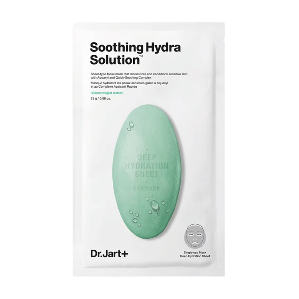 En pakke med Dr.Jart+'s "Soothing Hydra Solution" dyptfuktende ansiktsmaske, med et grønt vanndråpeformet design mot en hvit bakgrunn. Masken er et engangsprodukt beregnet for dyp hydrering.