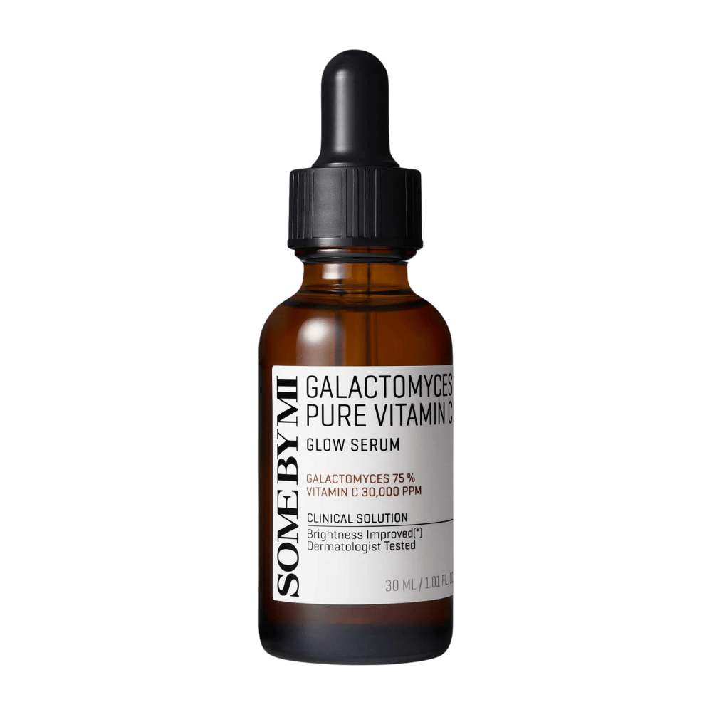 Some By Mi Galactomyces Pure Vitamin C Glow Serum er et høykonsentrert hudpleieprodukt med 75 % galactomyces og 30 000 ppm vitamin C. Dette serumet hjelper til med å lysne huden, forbedre hudtonen og redusere synligheten av mørke flekker og ujevnheter.