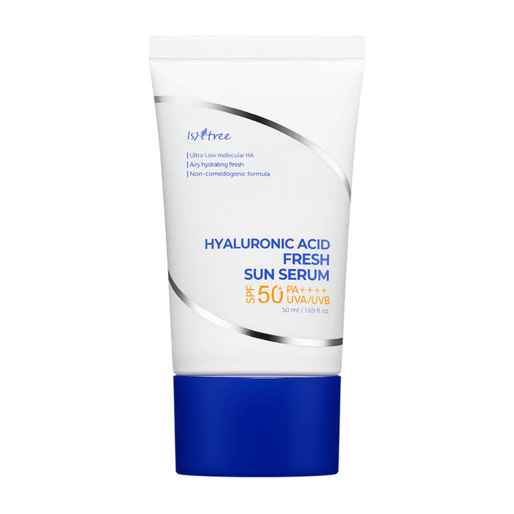 Isntree Hyaluronic Acid Fresh Sun Serum med SPF50+ PA++++ er en solbeskyttelse som kombinerer effektiv beskyttelse med intensiv fuktighet takket være hyaluronsyre med lav molekylvekt. Lett, ikke-komedogen formula som absorberes raskt og passer sensitiv hud.