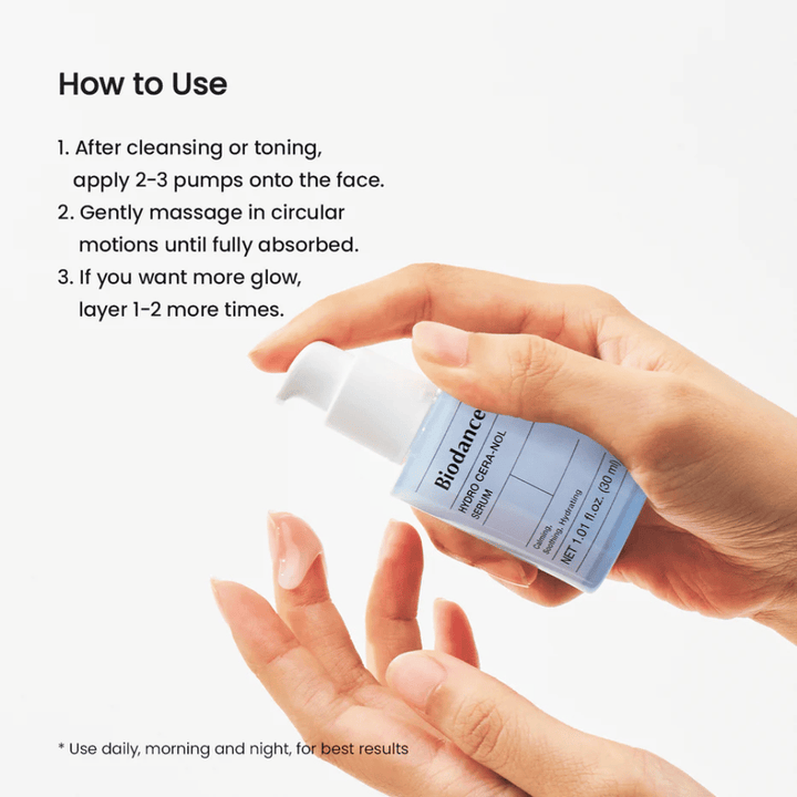 Etter rens eller toner, påfør 2–3 pump i ansiktet. Masser forsiktig i sirkulære bevegelser til serumet er helt absorbert. For ekstra glød, påfør ytterligere 1–2 lag. Bruk morgen og kveld.