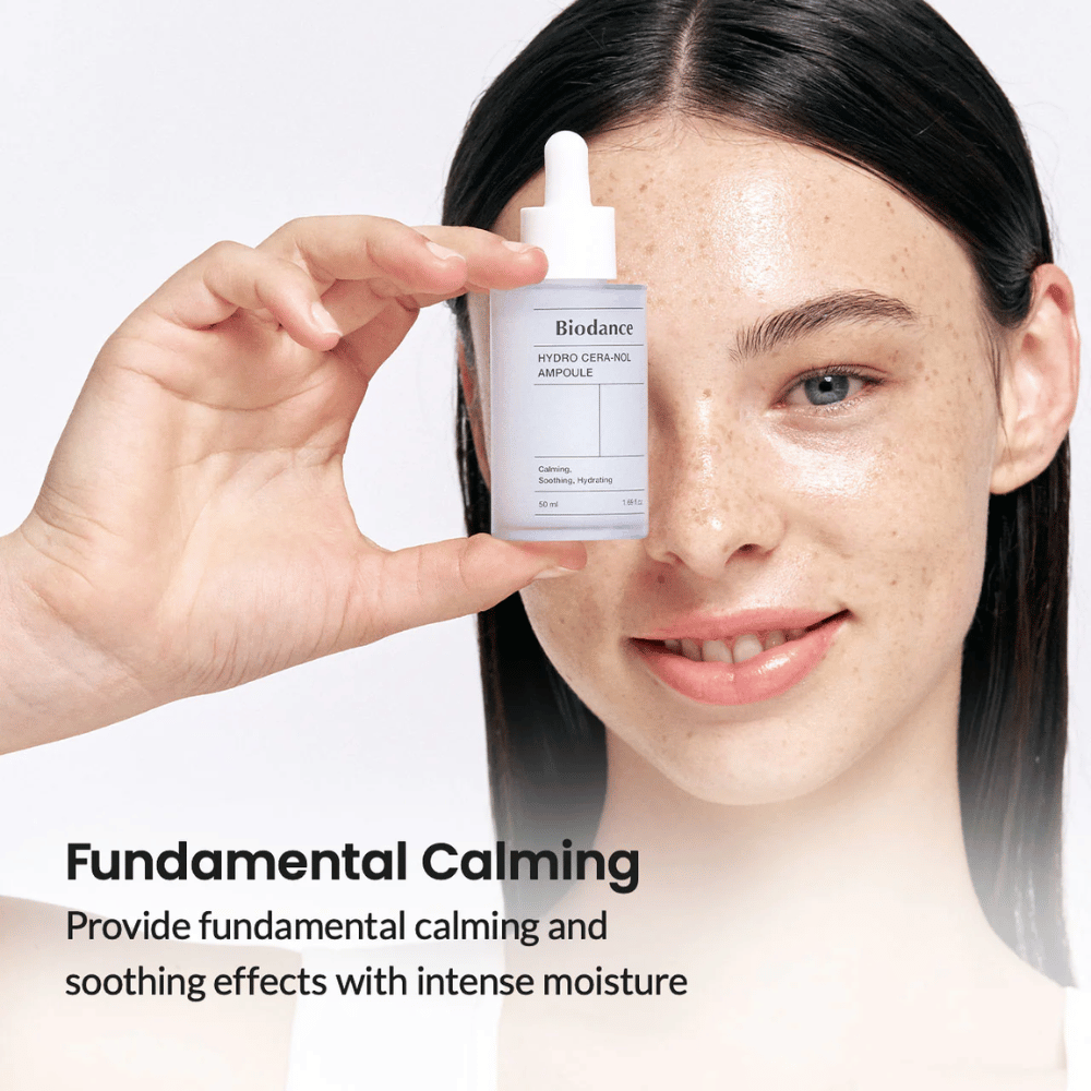 Biodance Hydro Cera-Nol Ampoule – Beroligende og intensiv fuktighet.

💧 Dyp fuktighet – Hindrer tørrhet og styrker hudens fuktighetsbarriere.
🌿 Beroligende effekt – Reduserer irritasjon og rødhet for sensitiv hud.
🛡️ Beskytter huden – Forbedrer elastisitet og styrker hudbarrieren.

Perfekt for en balansert, fuktet og strålende hud!