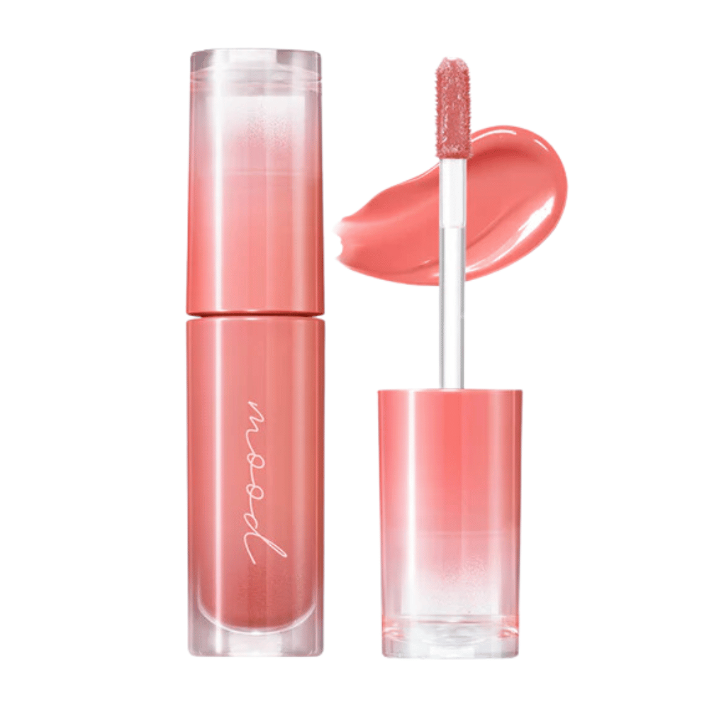 Ink Mood Glowy Tint er en lipgloss med en lett og glansfull formel som gir en naturlig farge og glans til leppene. Perfekt for å skape en frisk og strålende look.