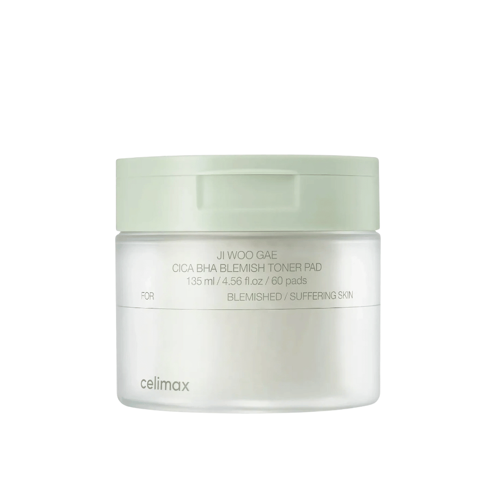 Produktbilde på Celimax Ji Woo Gae Cica BHA Blemish Toner Pad 135 ml med 60 pads for sensitiv og akneutsatt hud.