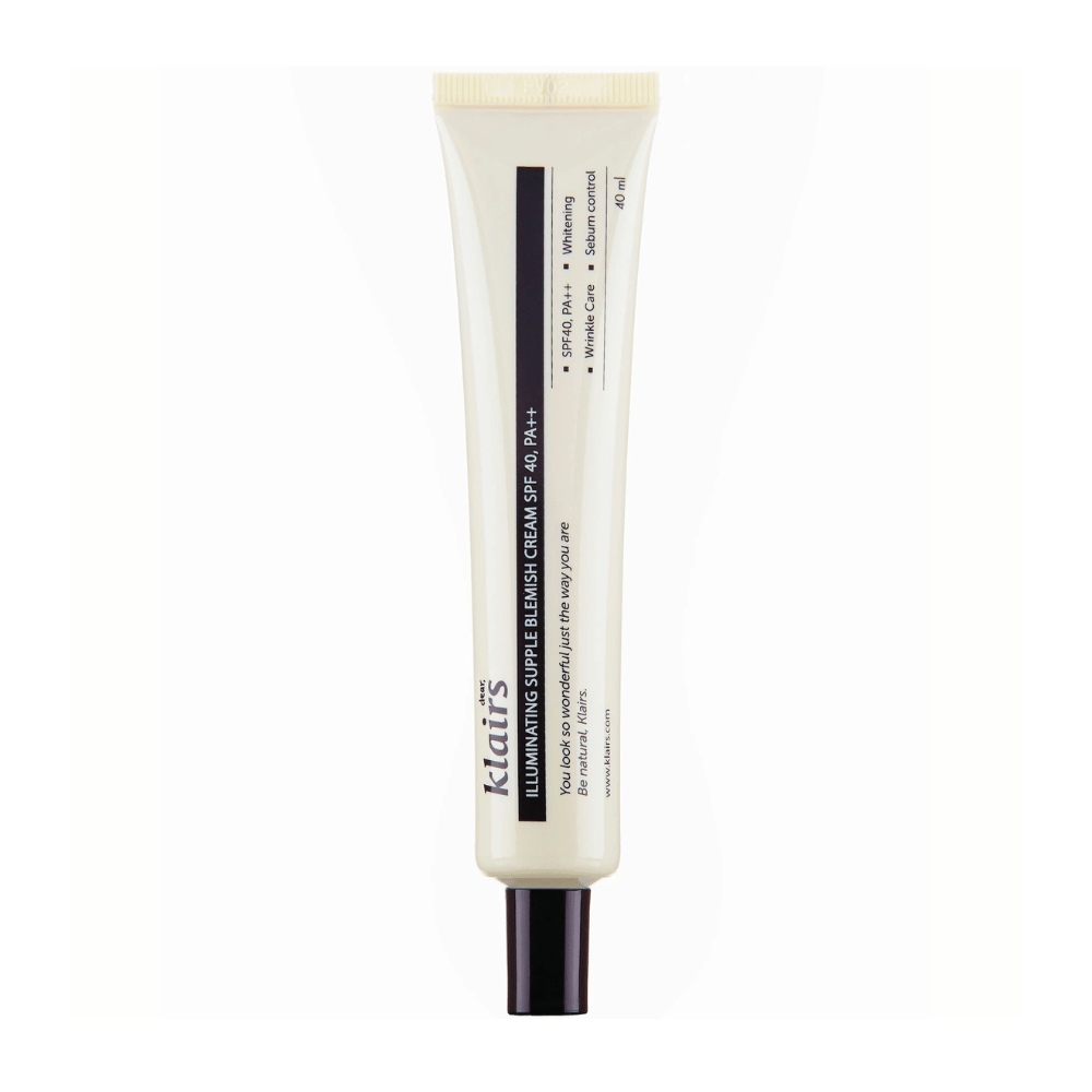 En tube av Klairs Illuminating Supple Blemish Cream SPF40 PA++, en farget dagkrem, mot en hvit bakgrunn.