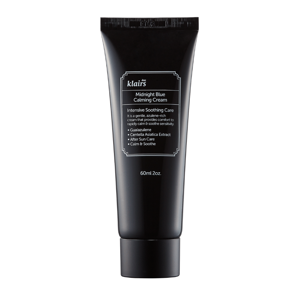 En svart tube av Klairs Midnight Blue Calming Cream, beskrevet som en intensivt beroligende krem, foran en hvit bakgrunn.
