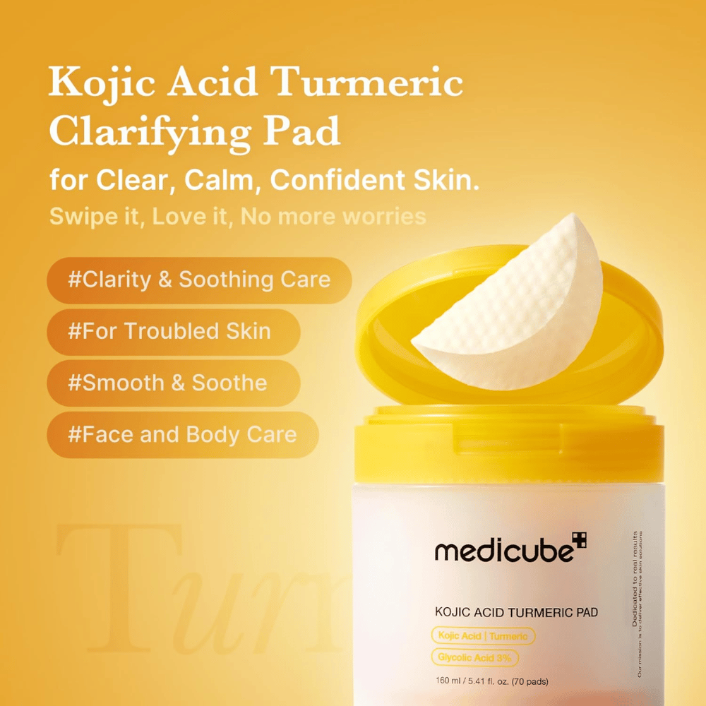 Kampanjebilde for Medicube Kojic Acid Turmeric Pad som fremhever eksfolierende pads for klarere hud, beroligende pleie og bruk på både ansikt og kropp.