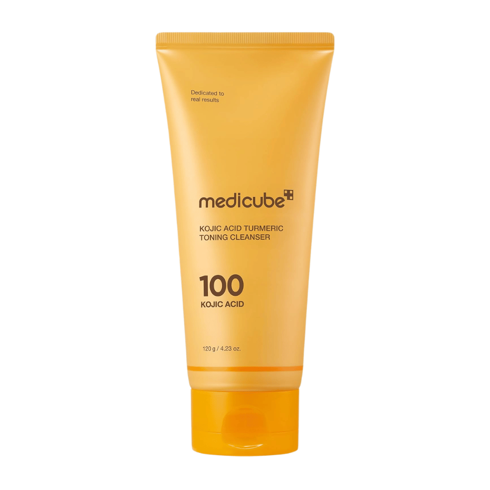 Medicube Kojic Acid Turmeric Toning Cleanser 120 g, ansiktsrens med kojicsyre og gurkemeie i en gul tube mot hvit bakgrunn.
