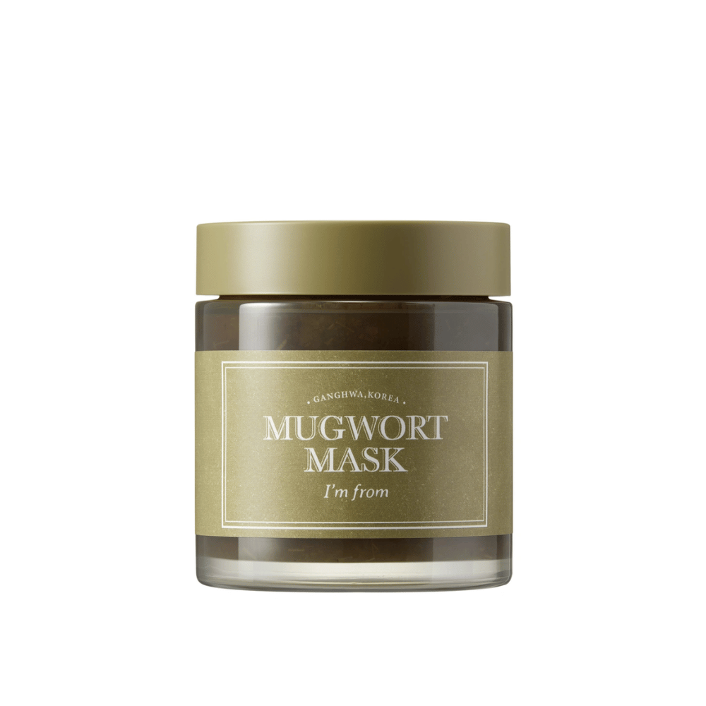 Produktbilde av I'm From Mugwort Mask – en grønn ansiktsmaske i glasskrukke med olivengrønt lokk og etikett, fotografert mot hvit bakgrunn.