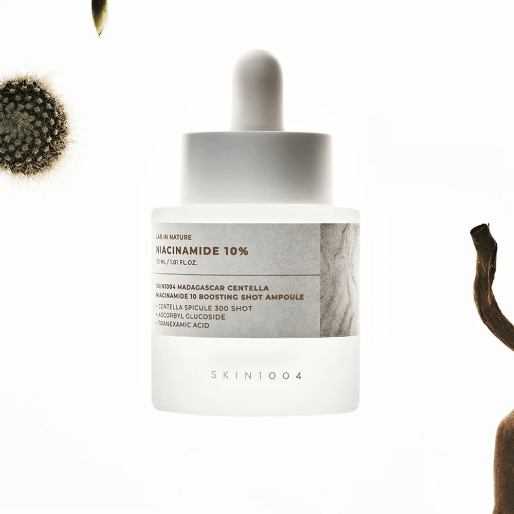 SKIN1004 Madagascar Centella Niacinamide 10 Boosting Shot Ampoule – koreansk serum med 10 % niacinamid og centella asiatica for jevnere hudtone, glød og balansert hud.