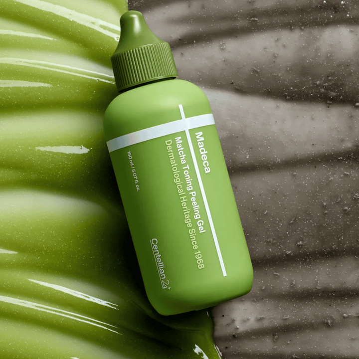 Centellian24 Madeca Matcha Toning Peeling Gel – koreansk peeling gel med matcha som hjelper til med å eksfoliere huden skånsomt, fjerne døde hudceller og gi en klarere og jevnere hudtone.