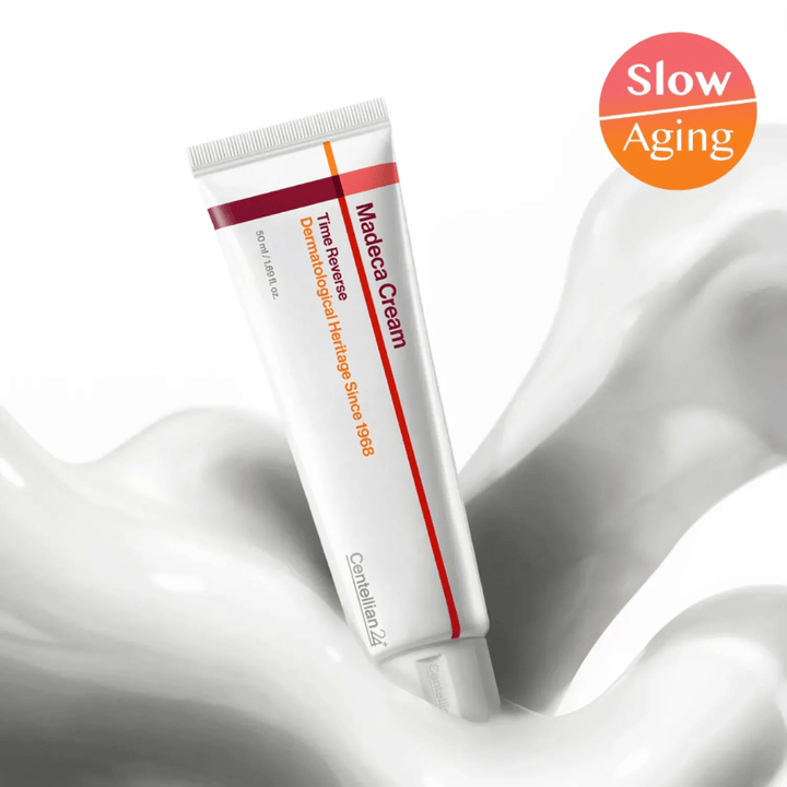 Centellian24 Madeca Cream Time Reverse i kremtekstur med slow-aging-budskap, utviklet for å berolige huden, redusere irritasjon og støtte hudens naturlige reparasjonsprosess.
