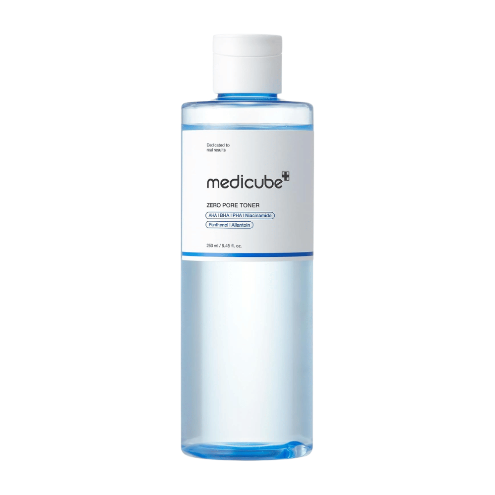 Medicube Zero Pore Toner 250 ml, eksfolierende ansiktsvann med AHA, BHA, PHA og niacinamid i en gjennomsiktig blå flaske mot hvit bakgrunn.