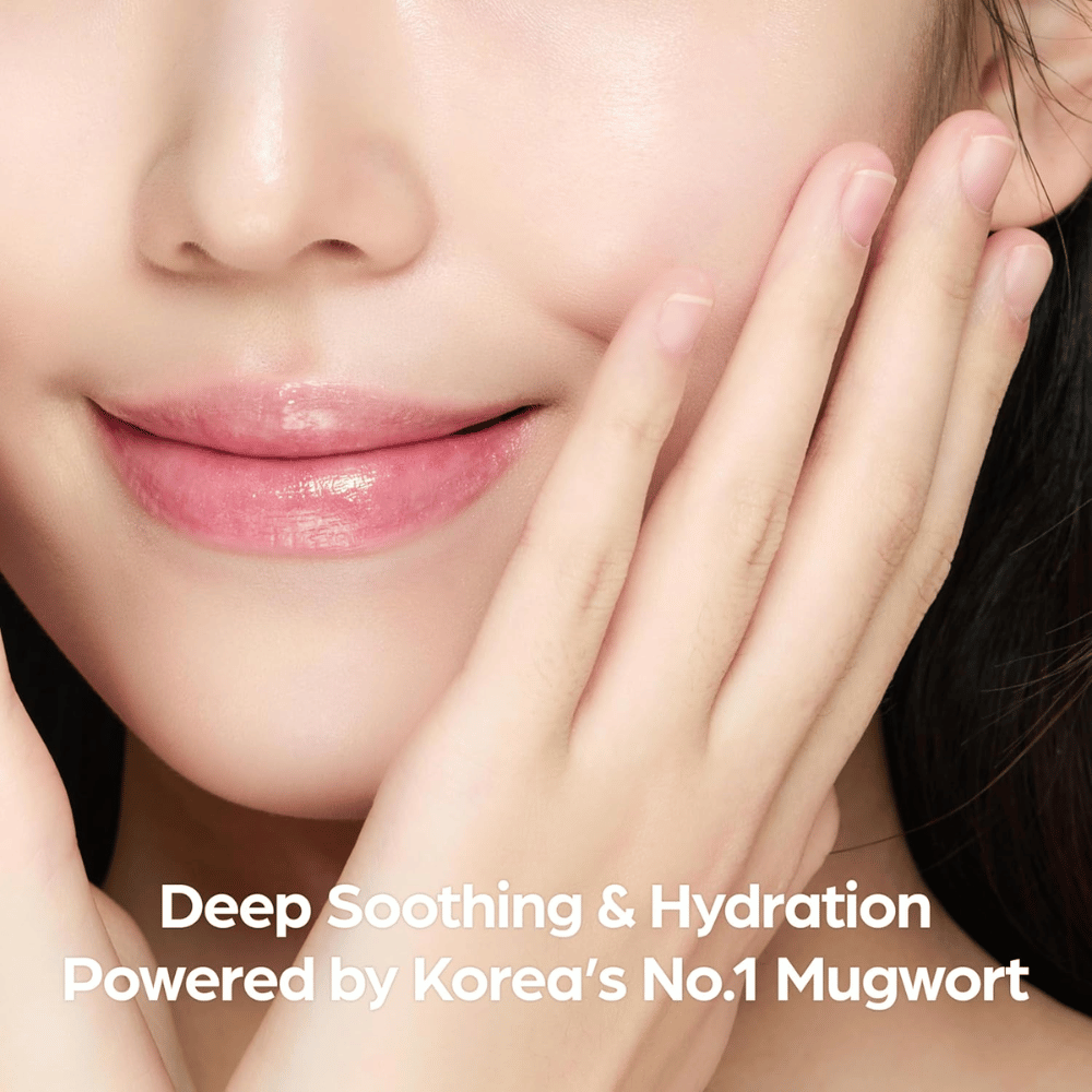 I'm From Mugwort Essence gir dyp fukt og beroligende pleie med koreansk mugwort for en friskere og mer balansert hud.