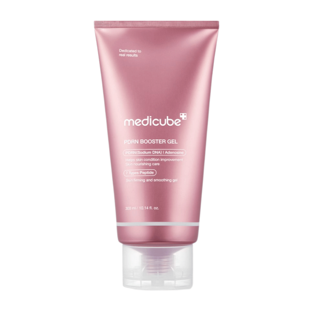 Medicube PDRN Booster Gel er en kraftfull hudpleiegel beriket med PDRN og syv peptidtyper for å forbedre hudens elastisitet og tekstur. Gelen fremmer hudens gjenoppretting og gir intensiv næring for en mykere og fastere hud. Perfekt for daglig bruk!