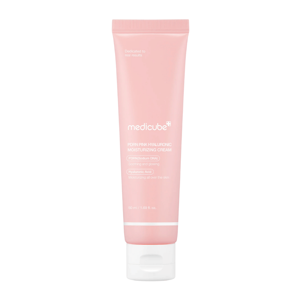Medicube PDRN Pink Hyaluronic Moisturizing Cream i rosa tube med hvit kork, en fuktighetskrem beriket med hyaluronsyre og lakse-DNA PDRN.