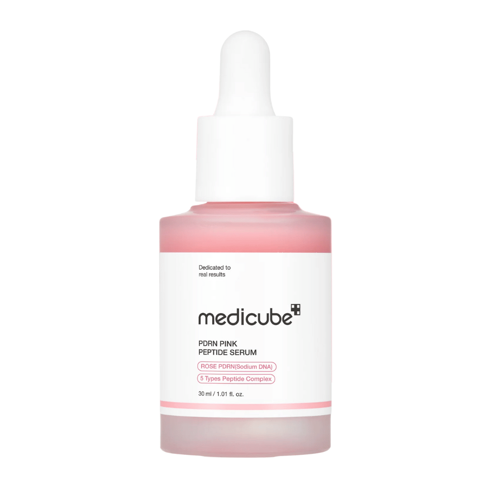 Medicube PDRN Pink Peptide Serum – Glødgivende og gjenoppbyggende serum.

🌹 Rose PDRN (Sodium DNA) – Styrker hudens barriere og fremmer cellefornyelse.
💖 5 typer peptidkompleks – Øker kollagenproduksjonen og forbedrer hudens elastisitet.
✨ Gir glød – Reduserer ujevnheter og gir en strålende hud.

Perfekt for en jevn, fast og fuktet hud!