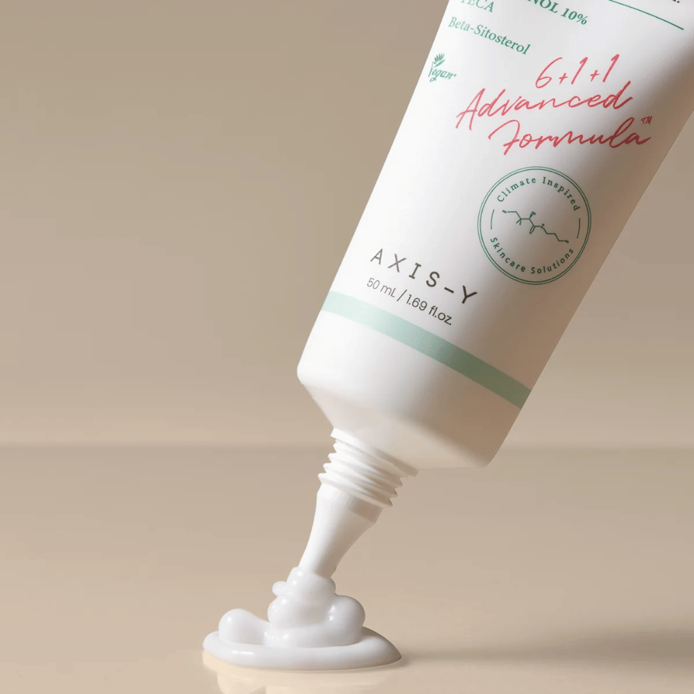 AXIS-Y Panthenol 10 Skin Smoothing Shield Cream presses ut av tube