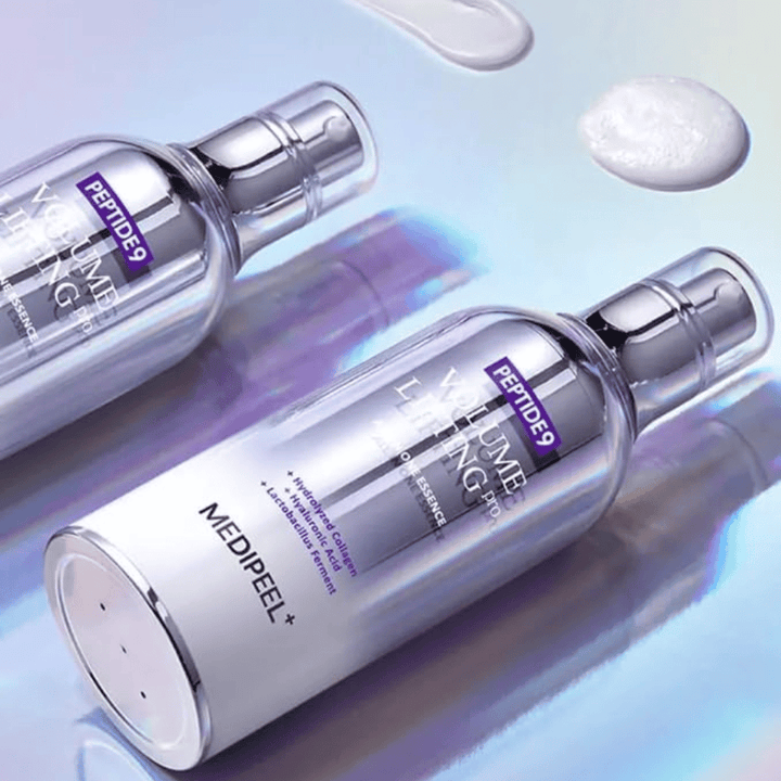 Medi-Peel Peptide 9 Volume Lifting Essence – fuktighetsgivende anti-aldringsessens med peptider som hjelper til med å gi huden mer volum, glød og en fastere følelse.