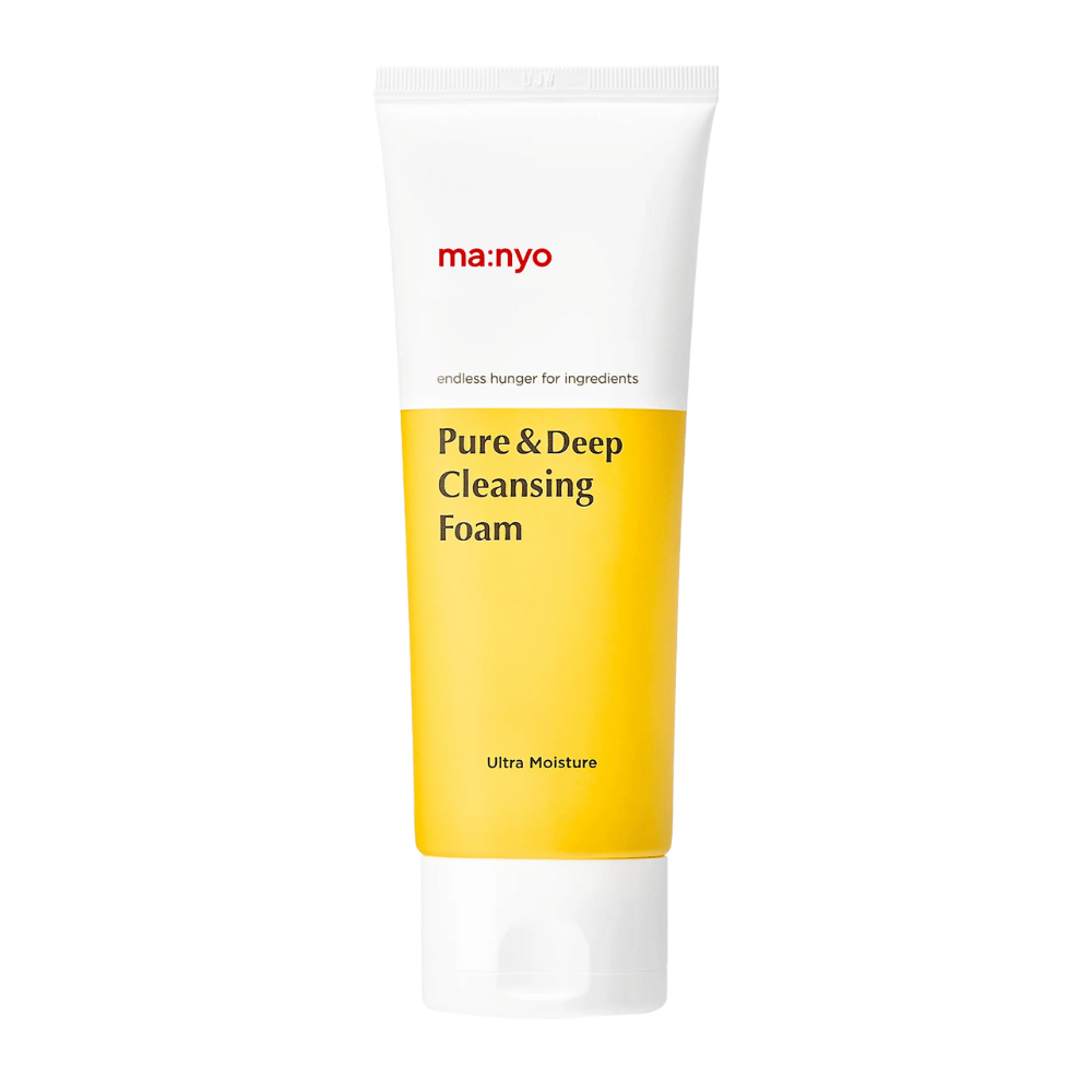 Nærbilde av Ma:nyo Pure & Deep Cleansing Foam – ultra fuktighetsgivende formel som renser skånsomt og fukter huden i dybden.