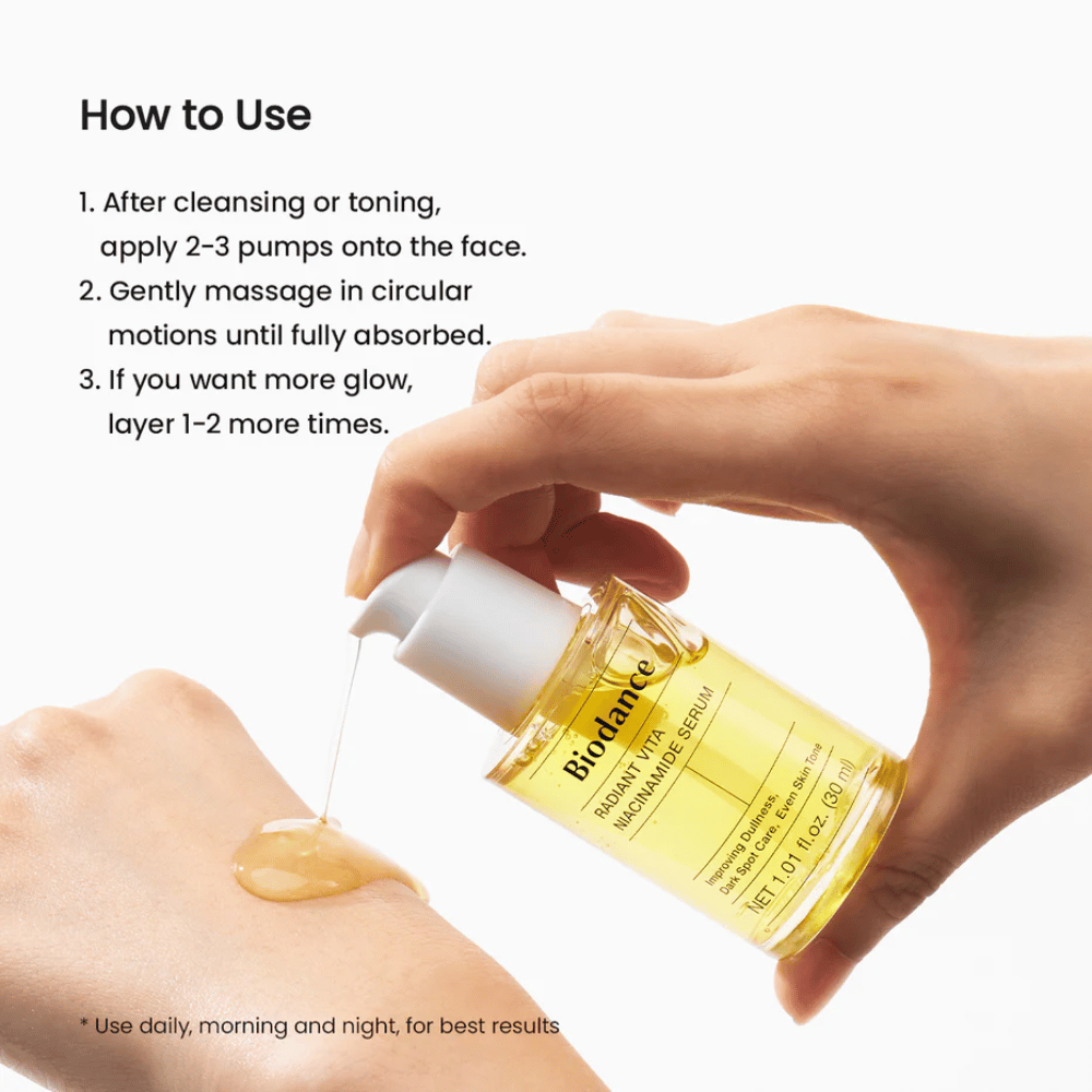 Biodance Radiant Vita Niacinamide Serum påføres på hånden – hvordan du bruker serumet etter rensing for jevnere hudtone og glød