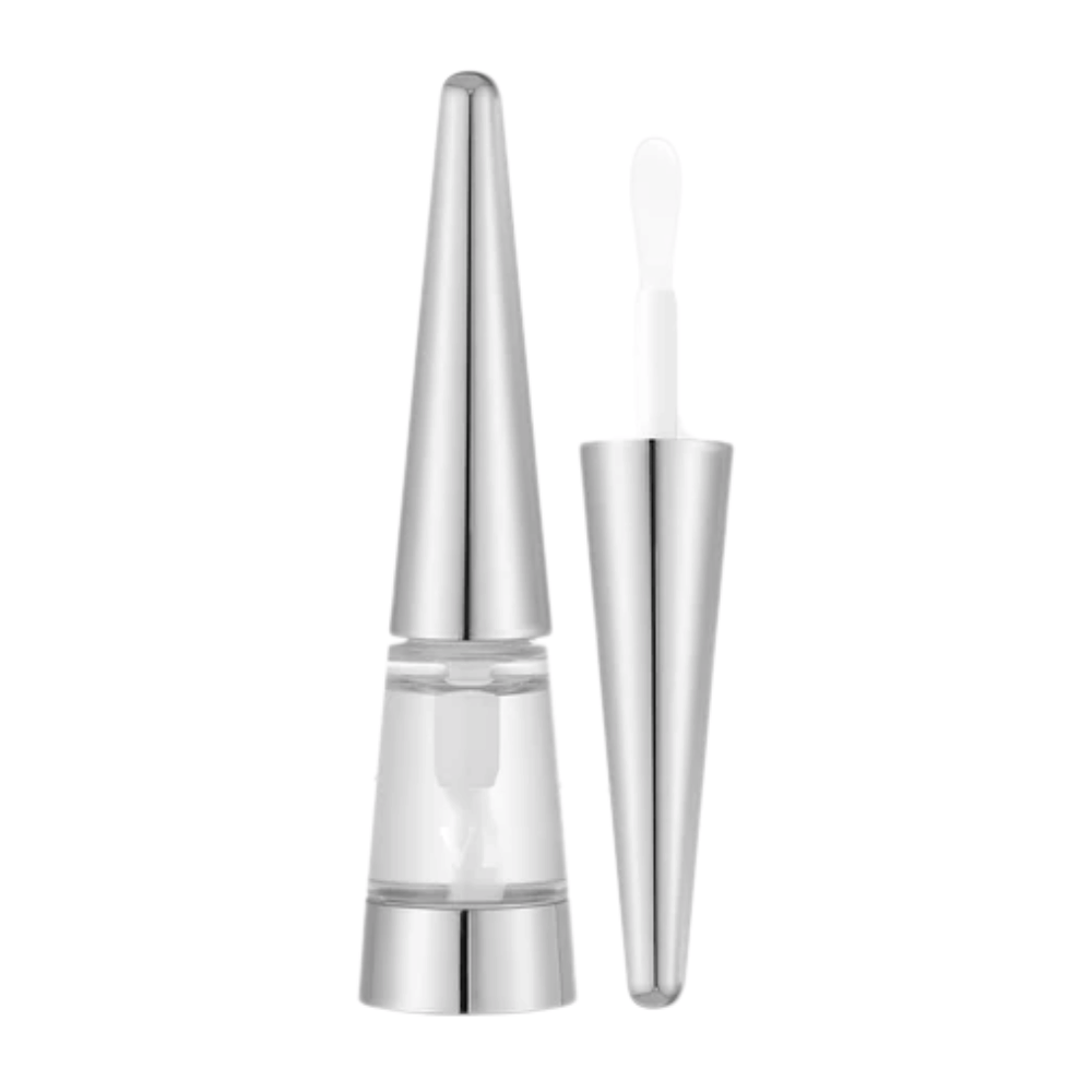Nærbilde av VT Cosmetics Reedle Shot Lip Plumper Beginner med applikator, et vegansk leppeserum som gir plumping-effekt, glans og fuktighet.