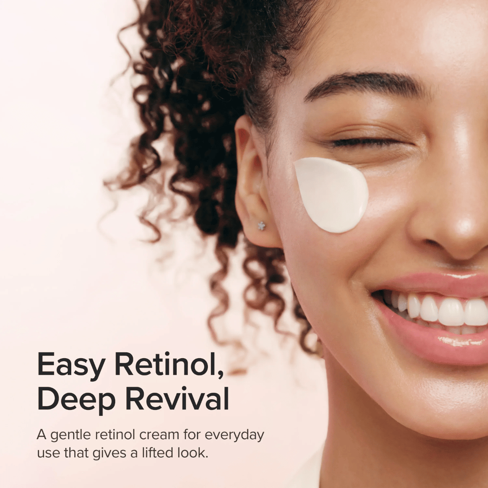 Bilde – lifestyle / resultat
Beauty of Joseon Revive Firming Moisturizer som gir fastere hud, reduserer fine linjer og gir et jevnere og mer ungdommelig utseende.