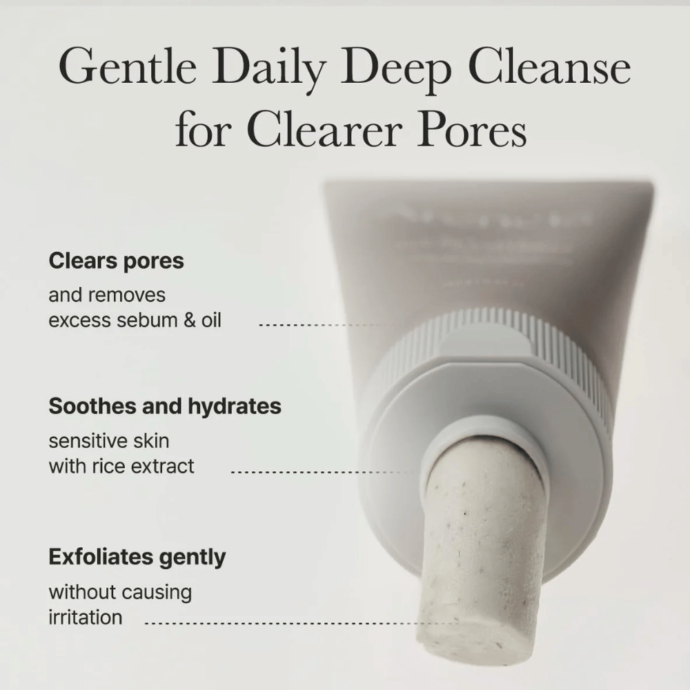 Informasjonsbilde som viser hvordan Arencia Rice + LHA Pore Control Rice Cake Cleanser renser porer, fukter sensitiv hud og eksfolierer skånsomt uten irritasjon.