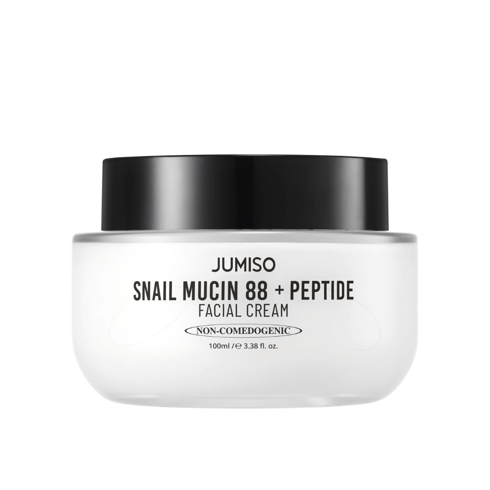 JUMISO Snail Mucin 88 + Peptide Facial Cream i en hvit krukke med svart lokk. Ansiktskrem med 88 % sneglesekret og peptider for intensiv hudpleie og fuktighet.