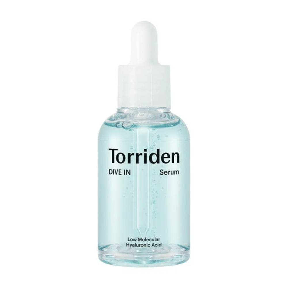 En flaske Torriden DIVE-IN Low Molecule Hyaluronic Acid Serum 50ml for fuktighet, på hvit bakgrunn.