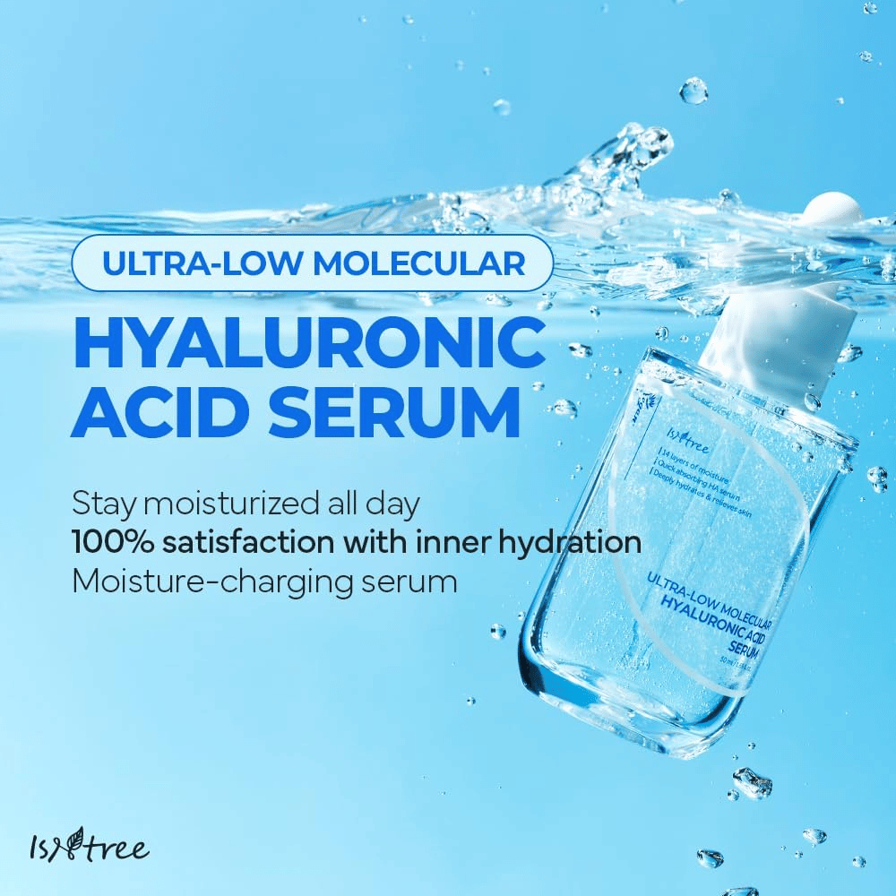 Isntree Ultra-Low Molecular Hyaluronic Acid Serum i vannmiljø, fuktighetsgivende hyaluronsyreserum som gir plumpet hud, økt glød og langvarig fuktbalanse.