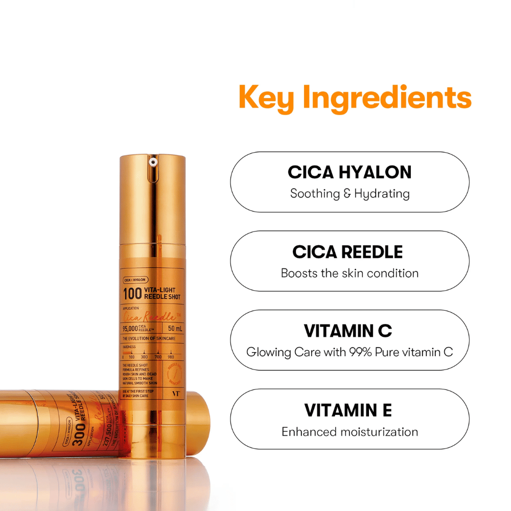 Gyllen flaske VT Cica Hyalon Vita-Light Reedle Shot 100hL, 50 ml, med pumpe, stående ved siden av liggende flaske. Til høyre listes nøkkelingredienser: Cica Hyalon, Cica Reedle, Vitamin C og Vitamin E.
