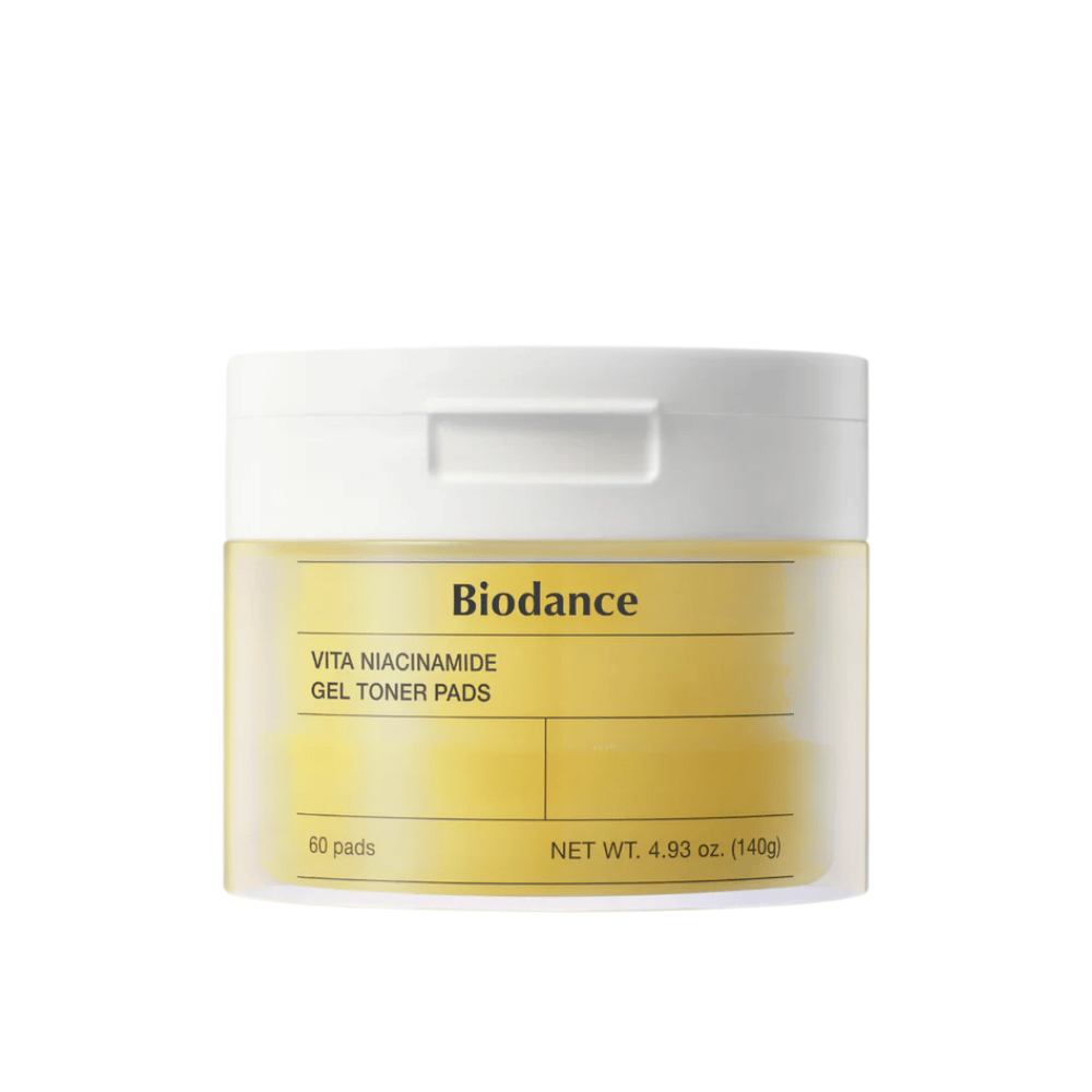 Biodance Vita Niacinamide Gel Toner Pads – pakke med 60 pads i en gul boks med hvitt lokk, designet for å jevne ut hudtonen og gi glød.