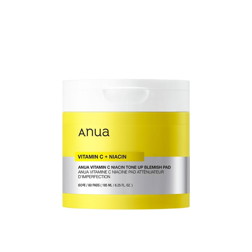 Anua Vitamin C + Niacin Tone Up Blemish Pad – Eksfolierende og glødgivende toner pads.

🍊 Vitamin C – Lysner opp huden og jevner ut hudtonen.
💧 Niacinamid – Reduserer ujevnheter og forbedrer hudens elastisitet.
✨ Skånsom eksfoliering – Fjerner døde hudceller og gir en frisk glød.

Perfekt for en klarere og mer strålende hud!