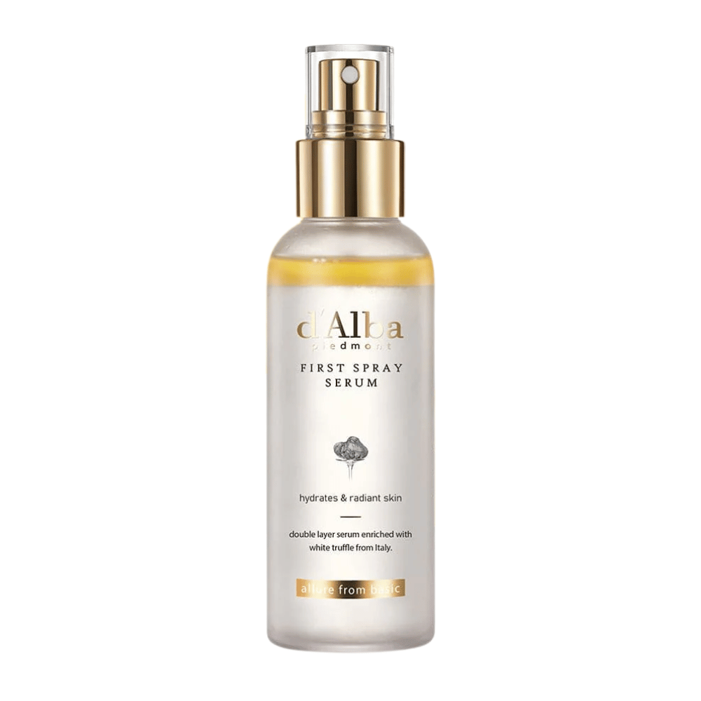 d'Alba White Truffle First Spray Serum er et eksklusivt sprayserum som fukter og gir strålende hud. Med hvit trøffelekstrakt fra Italia og en dobbelvirkende formel, gir dette serumet både næring og glød for en friskere hudtone.