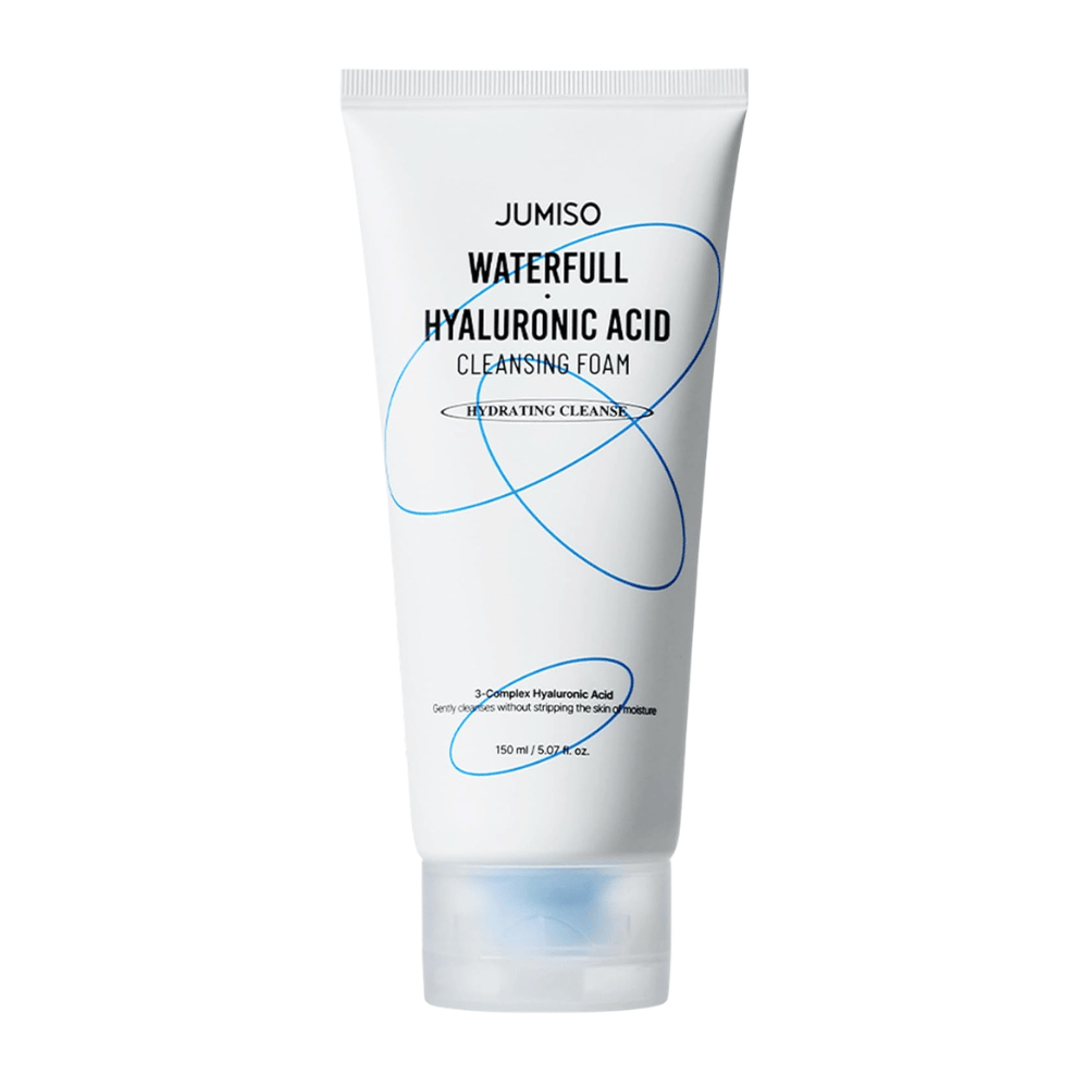 Jumiso Waterfull Hyaluronic Acid Cleansing Foam presentert mot hvit bakgrunn. Fuktighetsgivende ansiktsrens med hyaluronsyre som rengjør huden skånsomt uten å forstyrre hudens naturlige fuktbalanse.